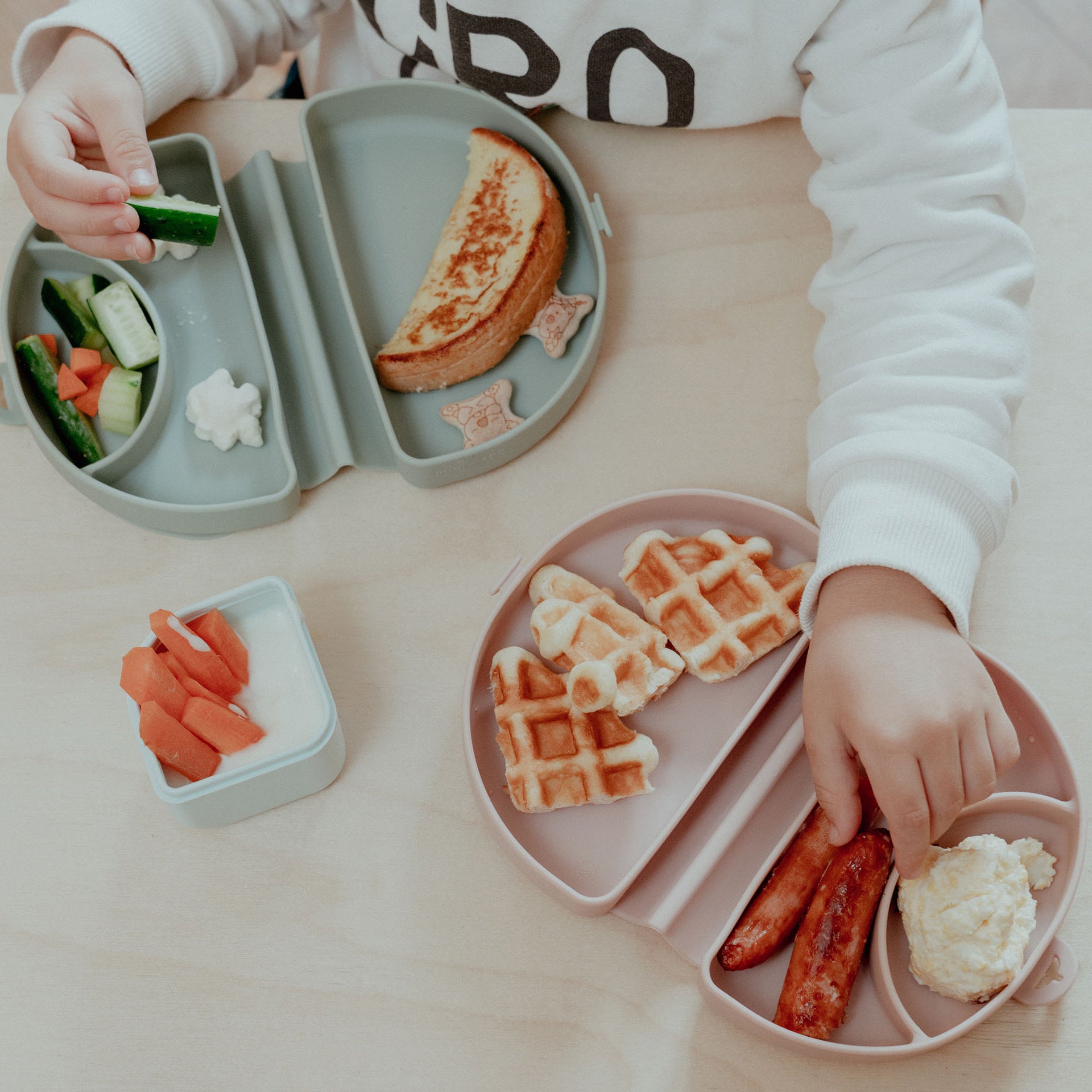 Silifold Compact Portable Meal Baby Toddler Bento Box Plate