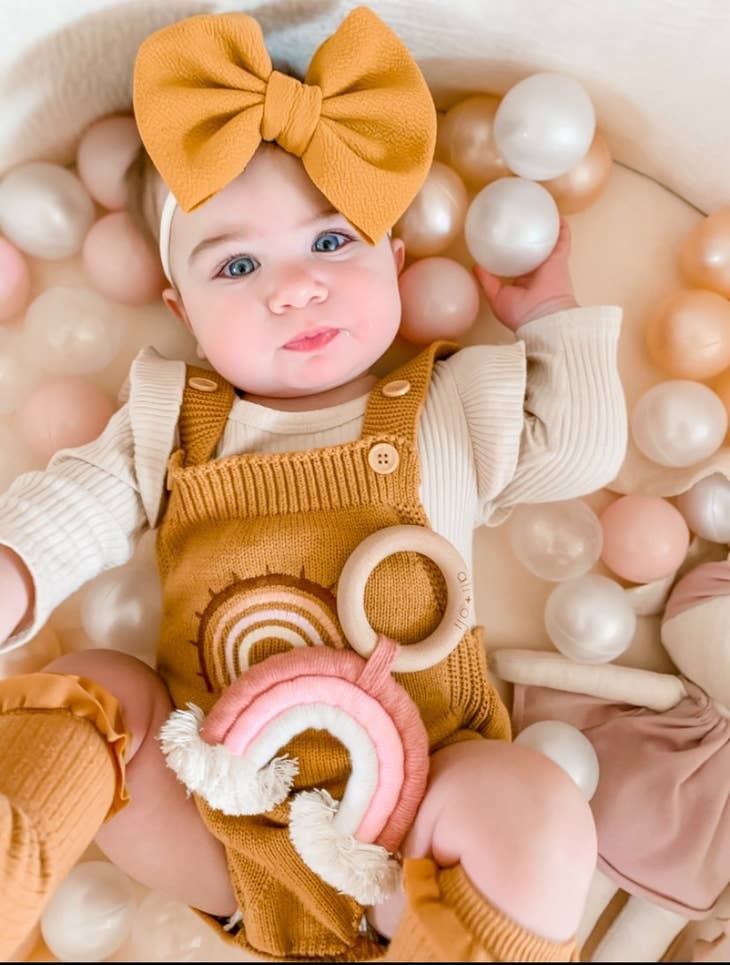 Ali+Oli Pink Infant Baby Rainbow Macrame Teething Toy