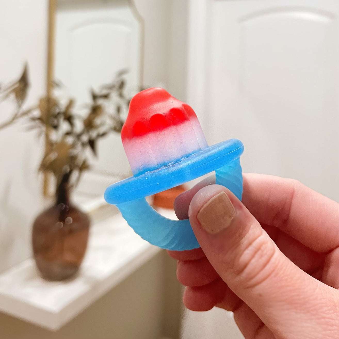 Teensy Teether Hero Pop