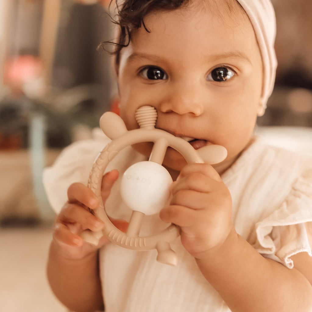 Ali+Oli Taupe Infant Baby Giraffe Teether & Rattle Silicon Toy