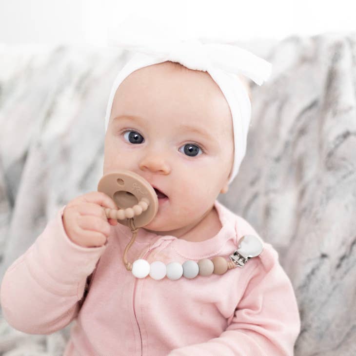 Willard Cutie Pacifier Clip - Algodones Limited Edition